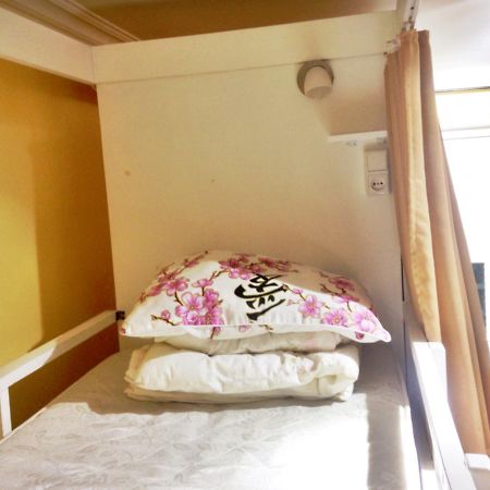 Hostel Infiniti Astana Buitenkant foto