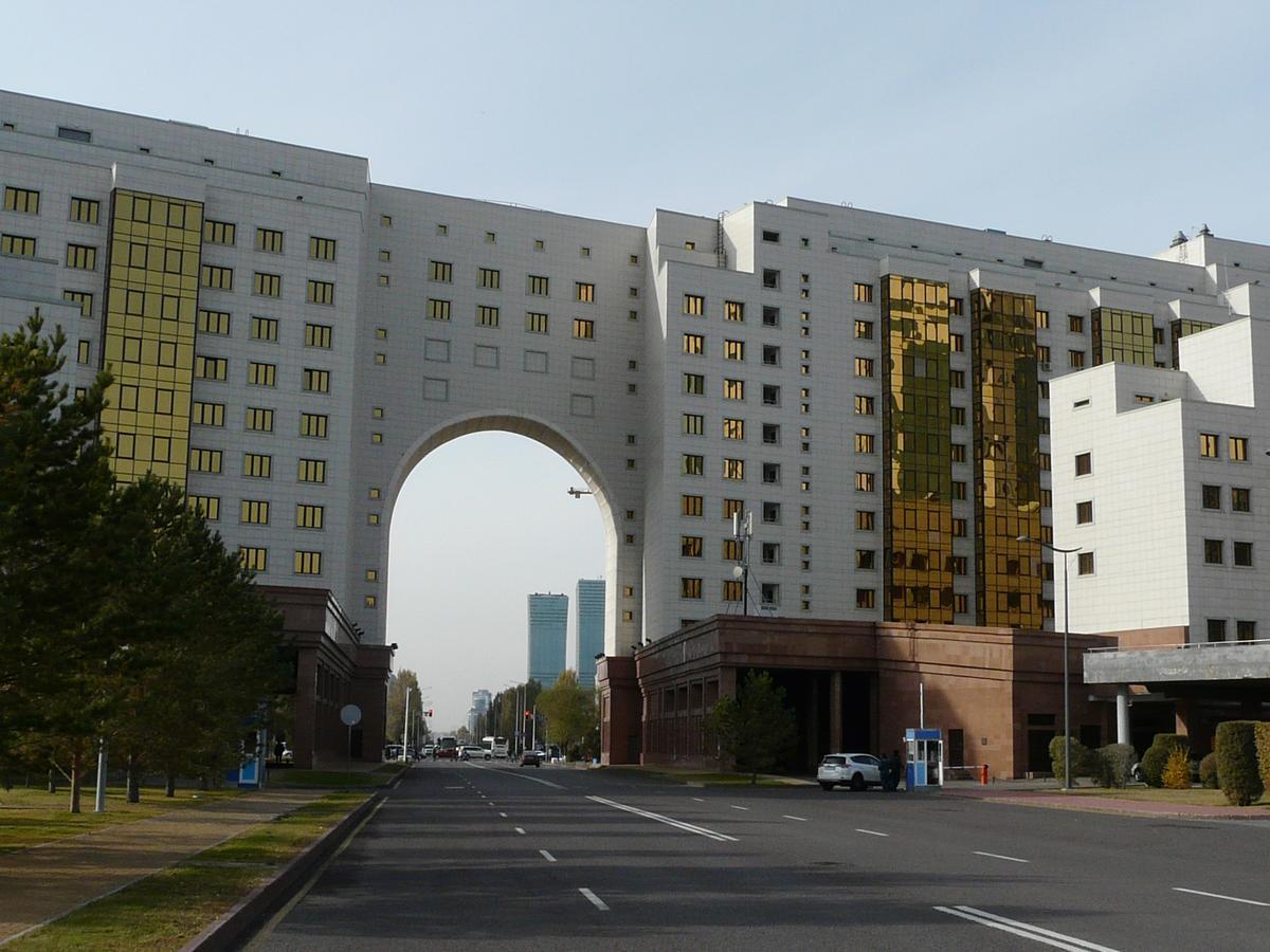 Hostel Infiniti Astana Buitenkant foto